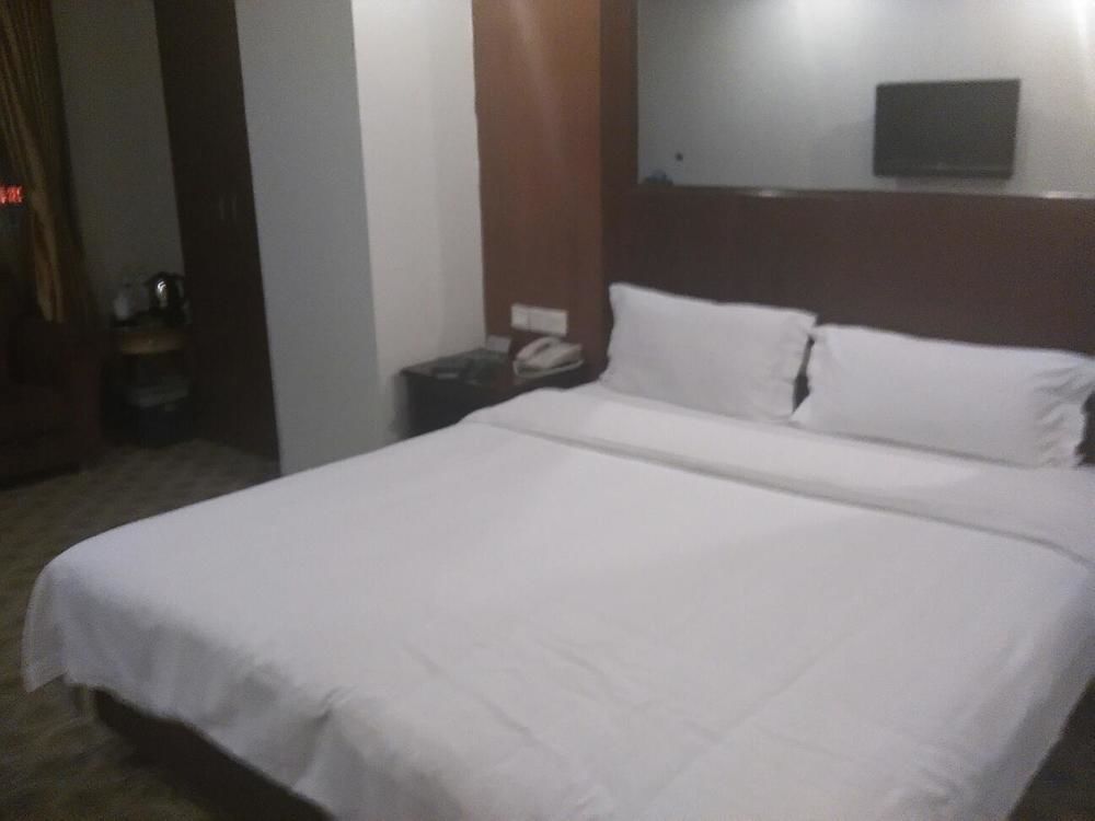 Shanshui Fashion Hotel Paifang Park Zhaoqing Exterior photo